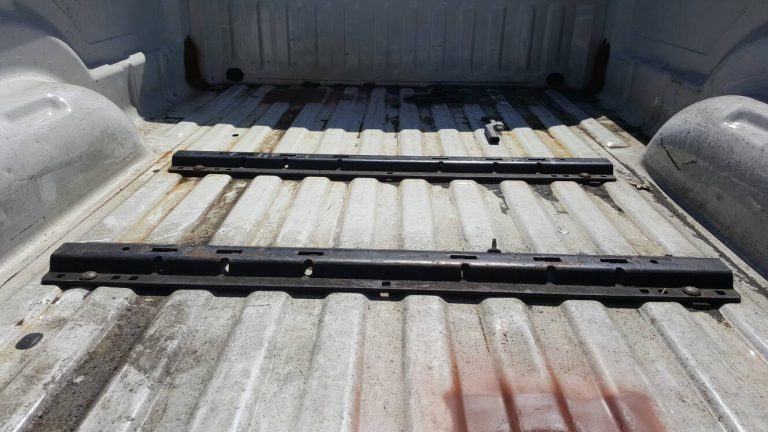 How to Remove 5Th Wheel Hitch from Truck Bed