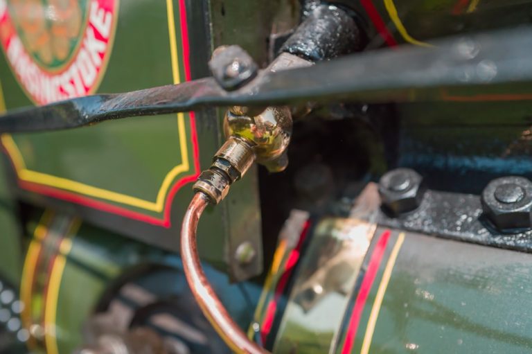 How to Adjust the Carburetor on a Mantis Tiller: Easy Guide